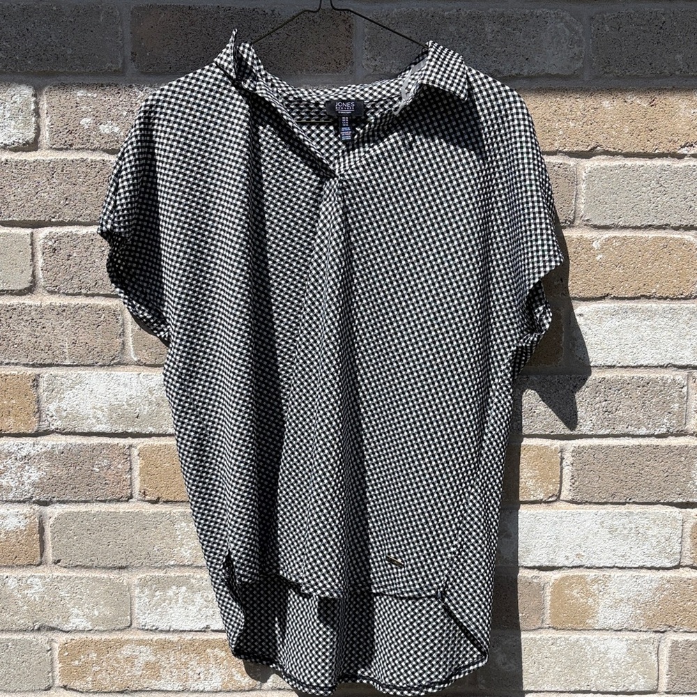 Jones New York Black and White Patterned Blouse